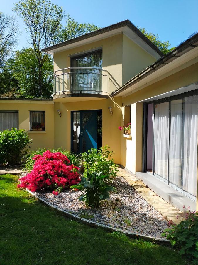 Holly Wood Apartment Олт Екстериор снимка